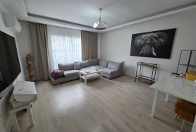 Bayraklı Manavkuyu'da 3+1 Doğalgazlı Merkezi Konum