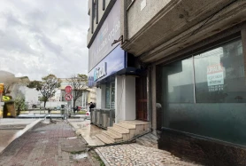 FIRUZKOY Bulvarında yola cephe 220 m2 Dükkân